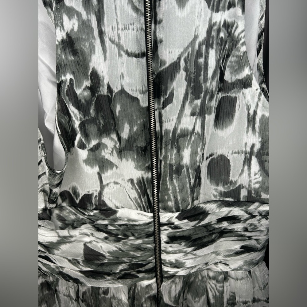 Women’s Andrew Marc New York Black White Floral Polyester Midi Dress Size 10 - Picture 5 of 6